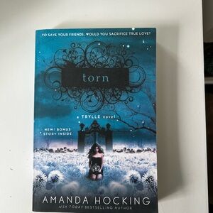 3/20$ Torn by Amanda Hocking Book